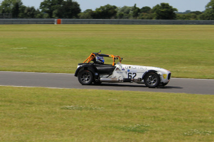 ben-tuck-snetterton-2016-on-track